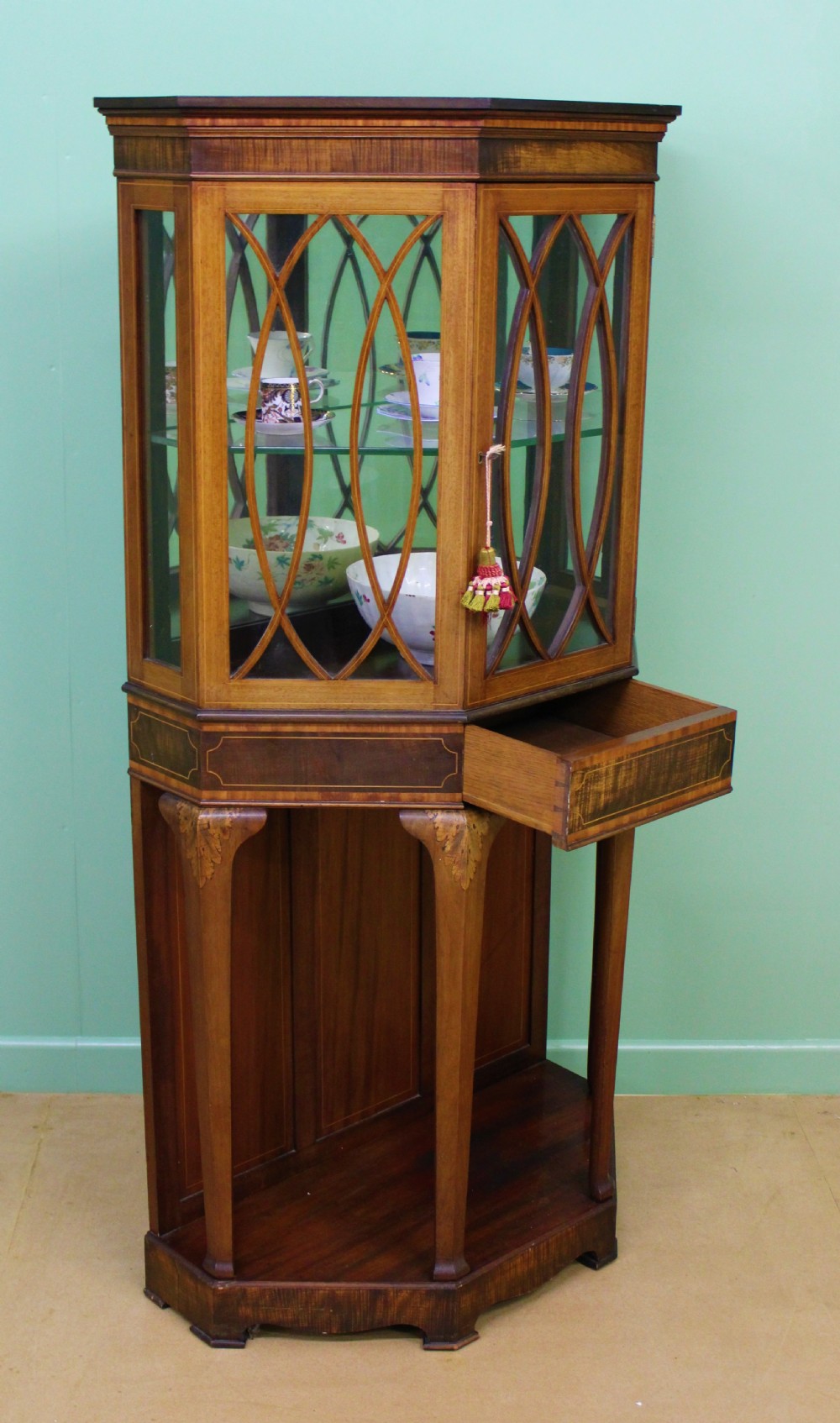 Edwardian Inlaid Mahogany Display Cabinet View IX