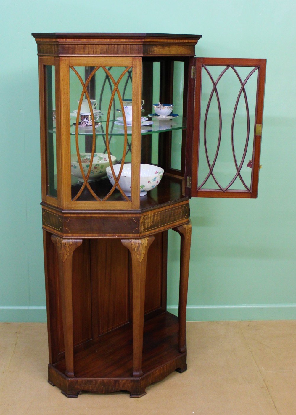 Edwardian Inlaid Mahogany Display Cabinet View XIII