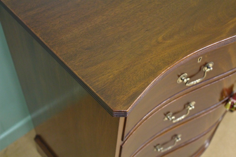 Serpentine Mahogany Chest of Drawers View X