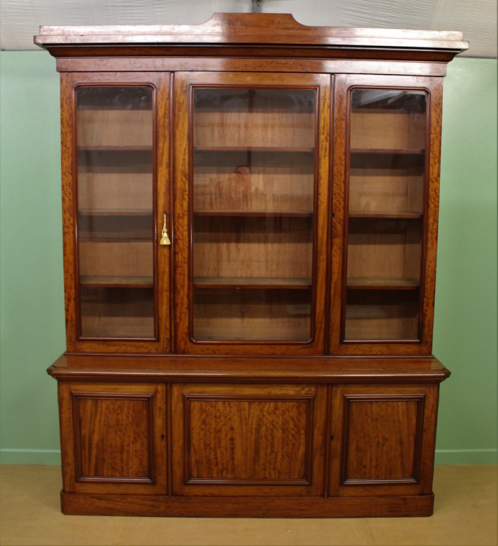 Fine Quality Victorian Figured Mahogany Library Bookcase View VI