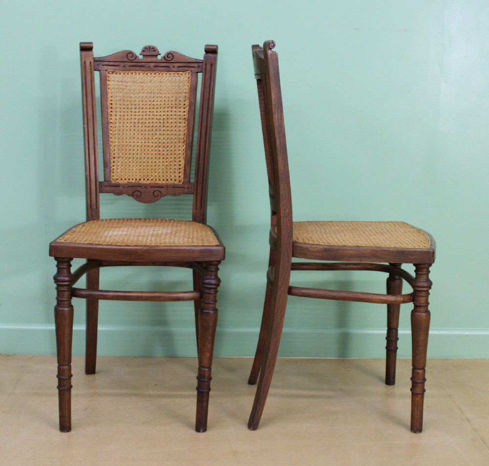 Set of 4 Bentwood Chairs by J & J Kohn View II