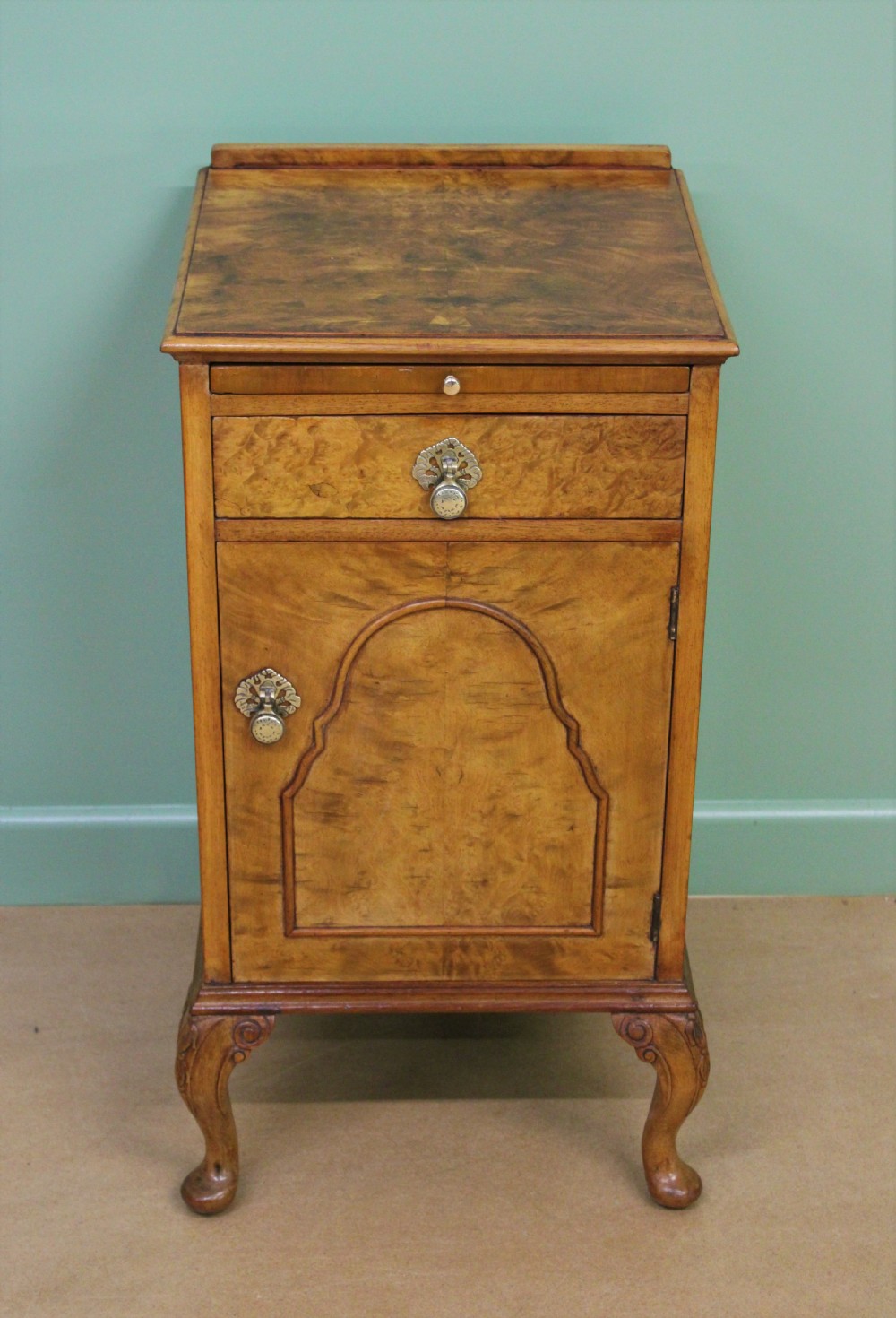 Pair of Burr Walnut Bedside Cabinets View IX