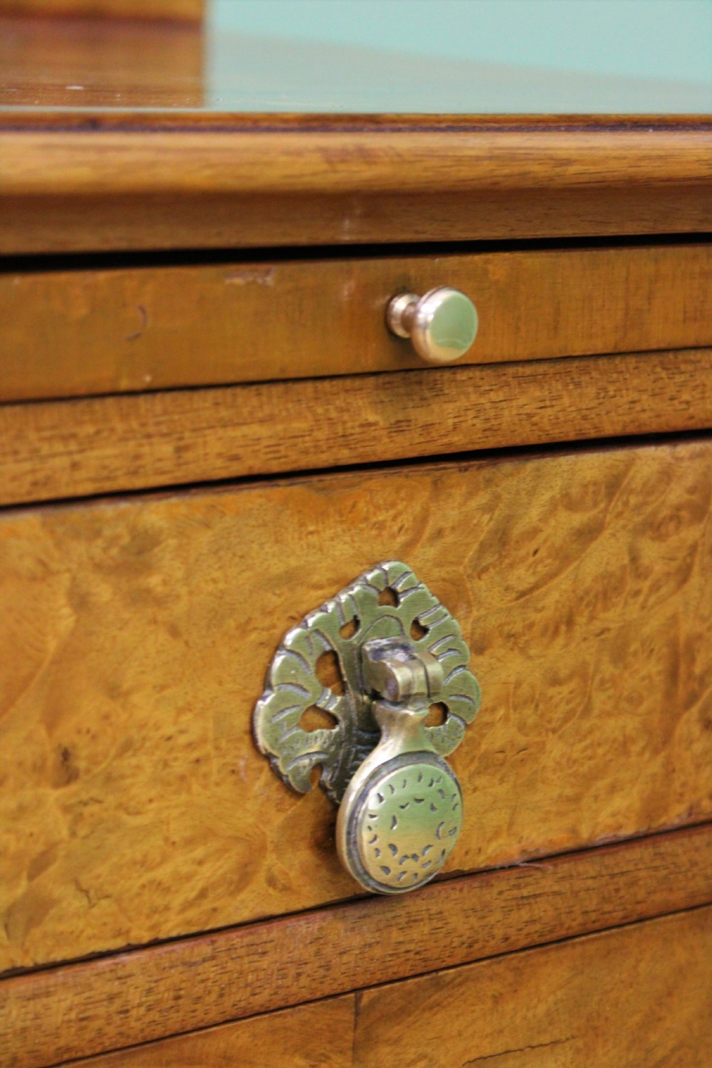 Pair of Burr Walnut Bedside Cabinets View XIII