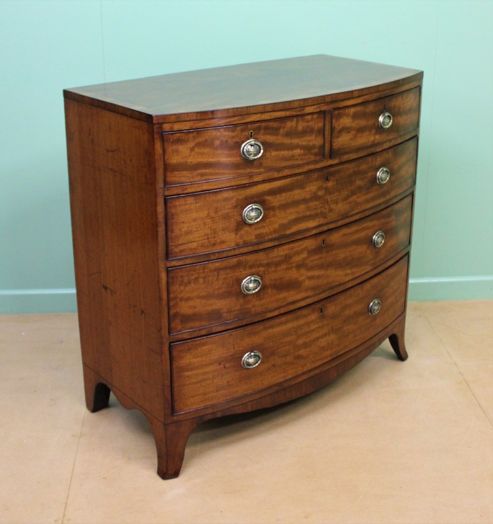 George III Mahogany Bow Chest of Drawers View XII
