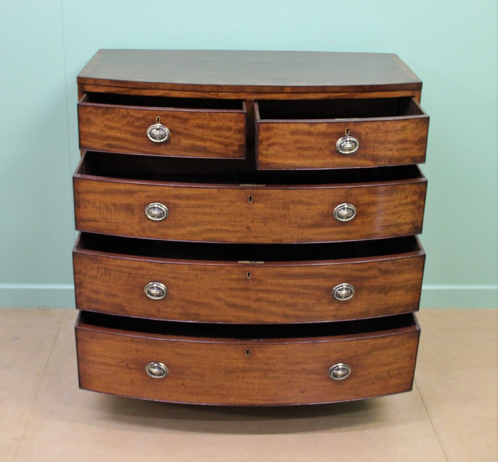 George III Mahogany Bow Chest of Drawers View XIV