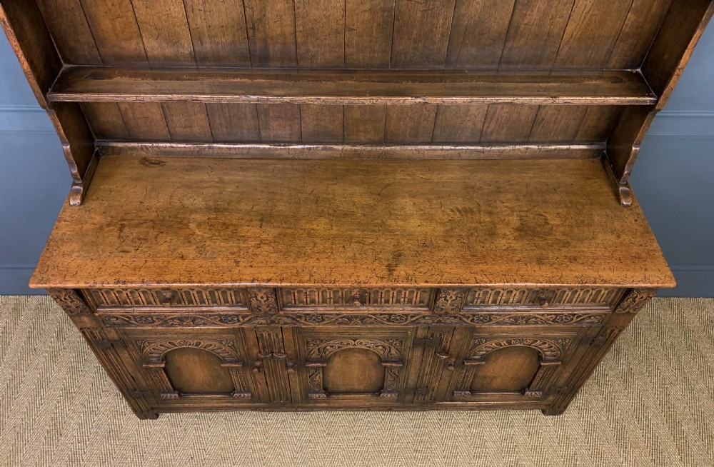Ipswich Oak Dresser View III