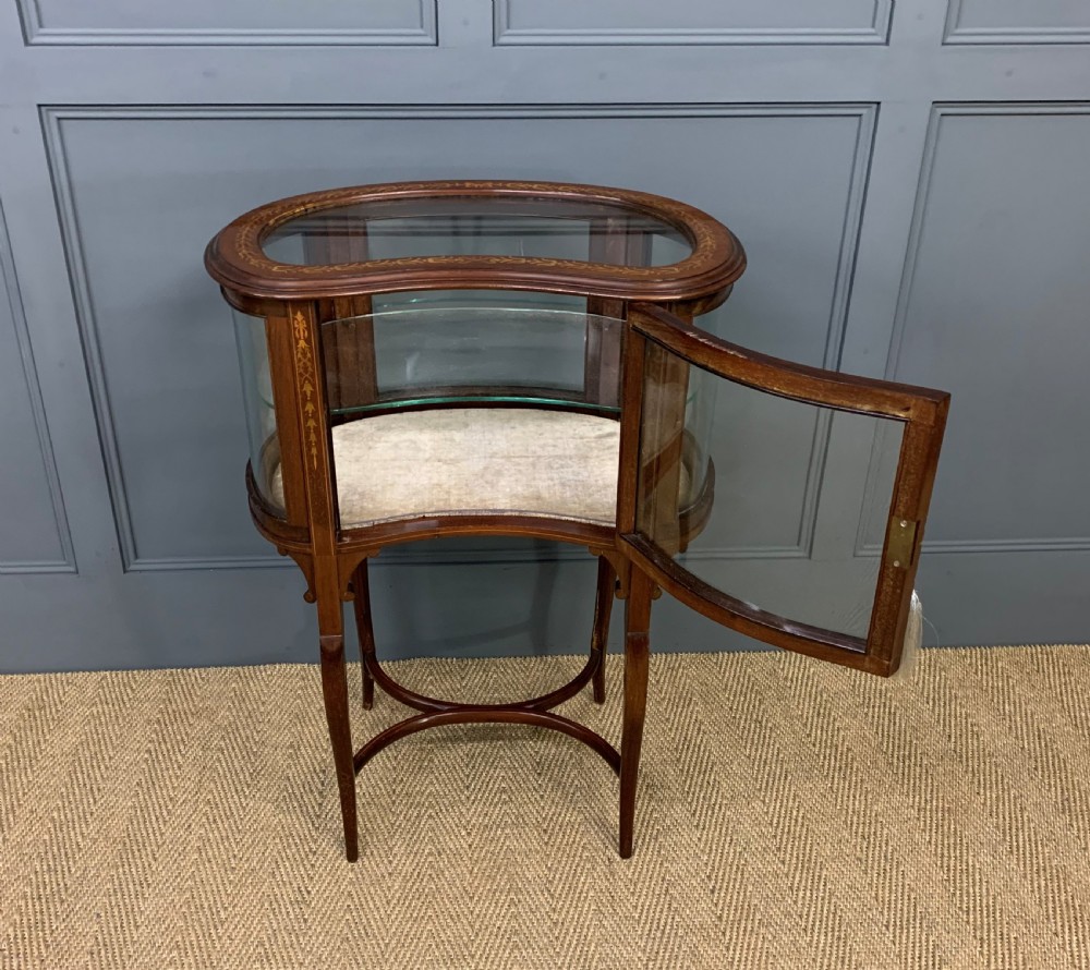 Edwardian Inlaid Mahogany Bijouterie Table View III