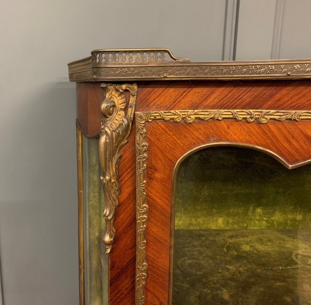 French Kingwood and Marquetry Vitrine View X