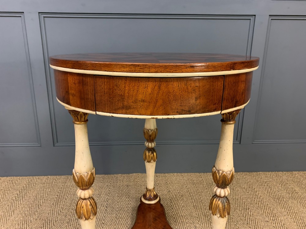 Segmented Top Centre Table View V