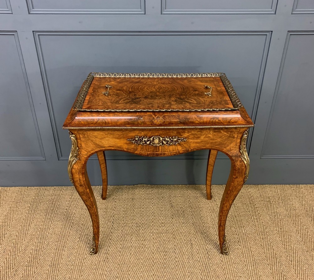Victorian Inlaid Burr Walnut Jardiniere View II