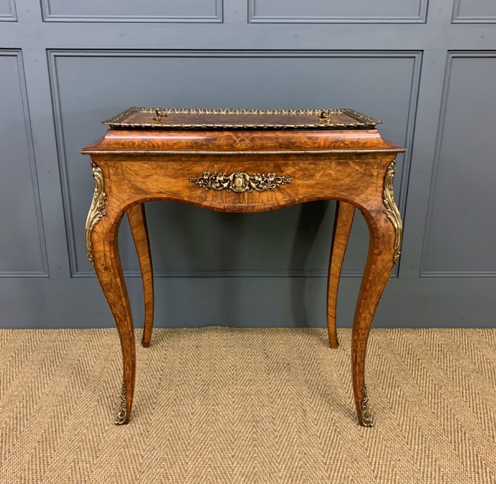 Victorian Inlaid Burr Walnut Jardiniere View VI