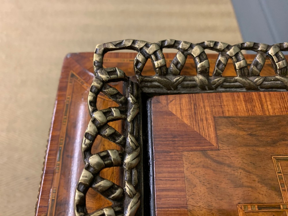 Victorian Inlaid Burr Walnut Jardiniere View XV