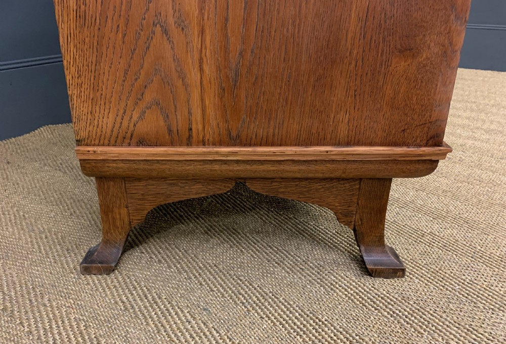 Art Nouveau Oak Dressing Chest View XVI