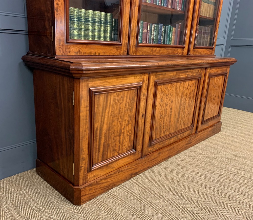 Fine Quality Victorian Figured Mahogany Library Bookcase View XVII