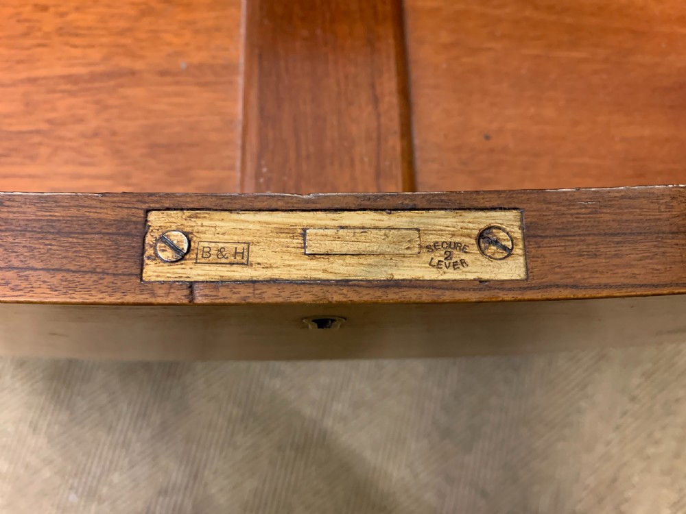 Queen Anne Style Burr Walnut Dressing Table and Stool View XXII