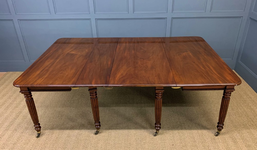 Gillows Style Regency Mahogany Dining Table View VII