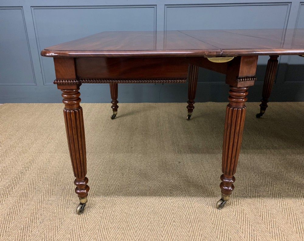 Gillows Style Regency Mahogany Dining Table View IX