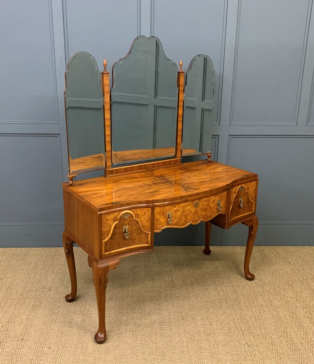 Waring and Gillow Burr Walnut Dressing Table