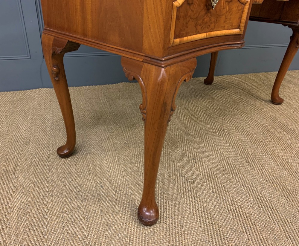Waring and Gillow Burr Walnut Dressing Table View IX