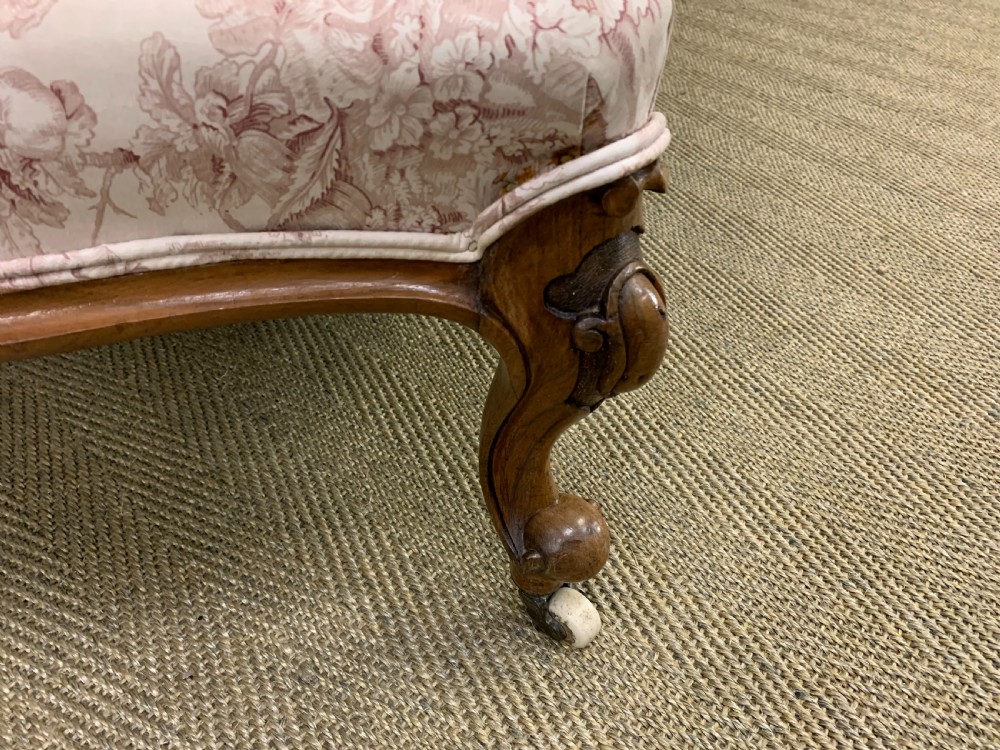 Victorian Walnut Scroll End Chaise Longue View XII
