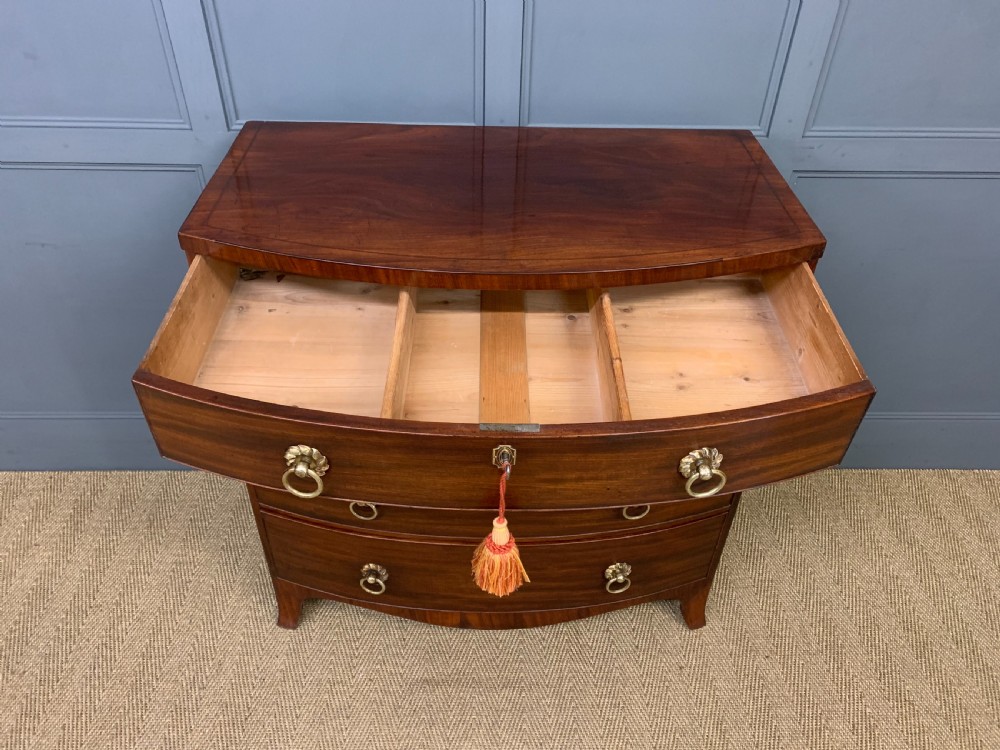 Regency Mahogany Bow Fronted Chest of Drawers View XI