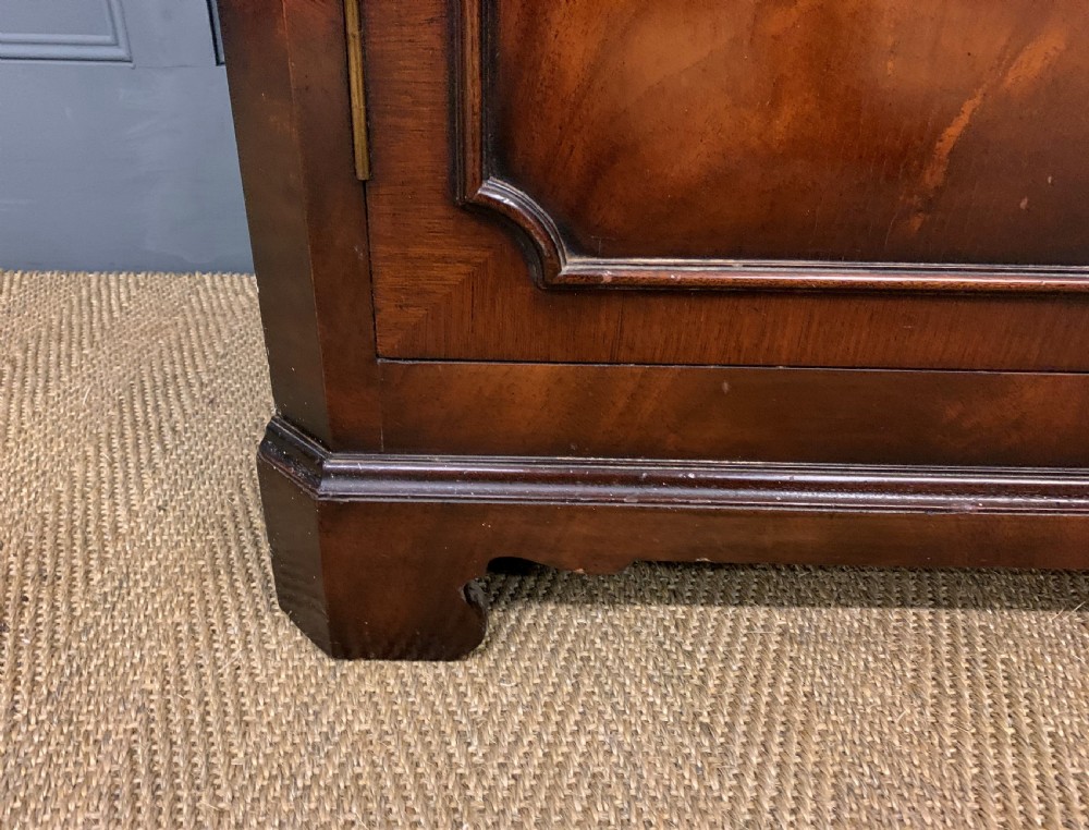 Flame Mahogany Corner Cabinet View VII