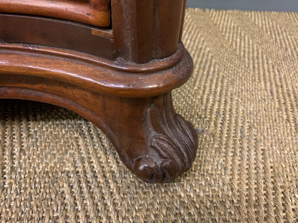 19th Century French Flame Mahogany Commode View XII