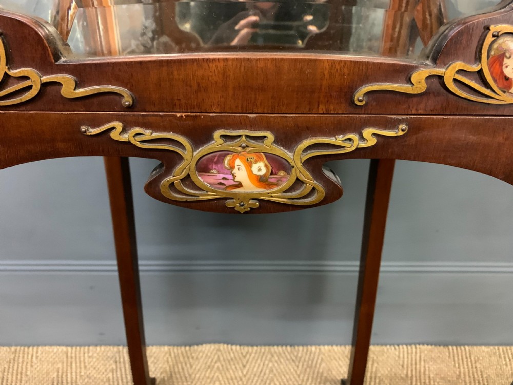 Art Nouveau Mahogany Vitrine View V