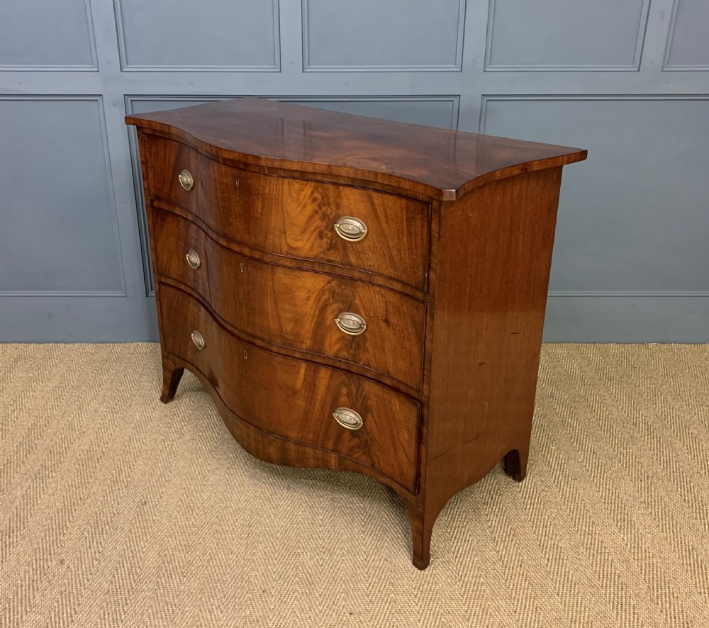 Georgian Flame Mahogany Serpentine Chest of Drawers View XV
