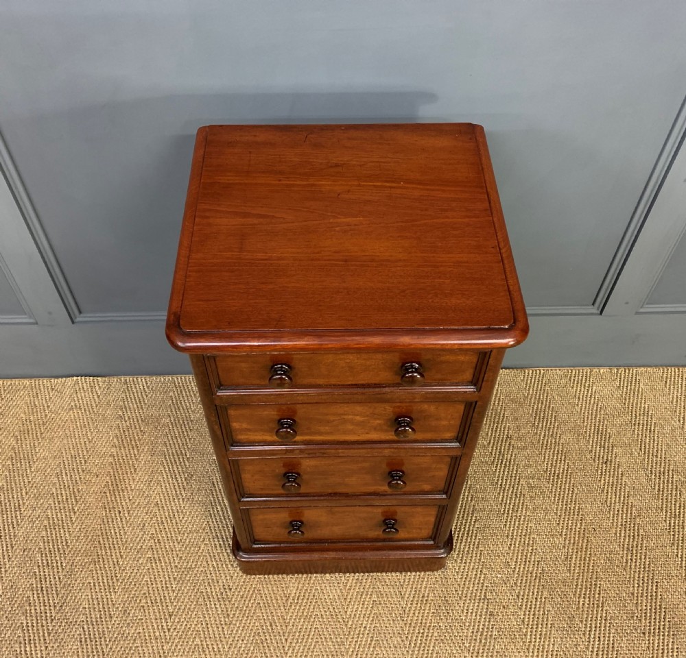 Pair of Victorian Mahogany Bedside Chests View XII