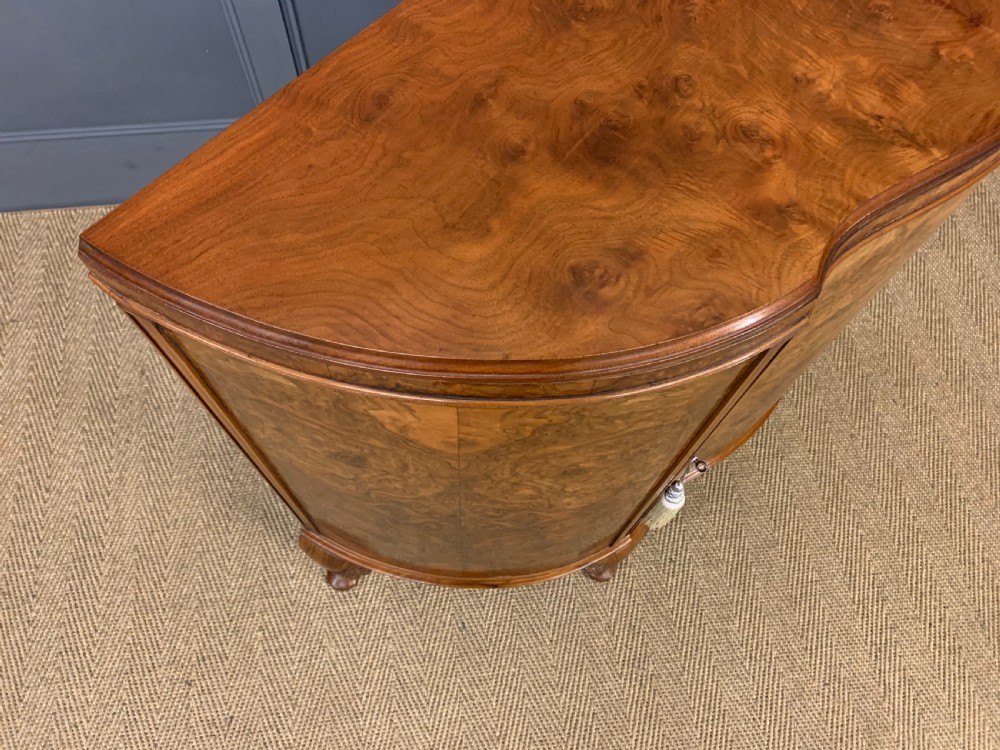 Burr Walnut Serpentine Commode View VIII