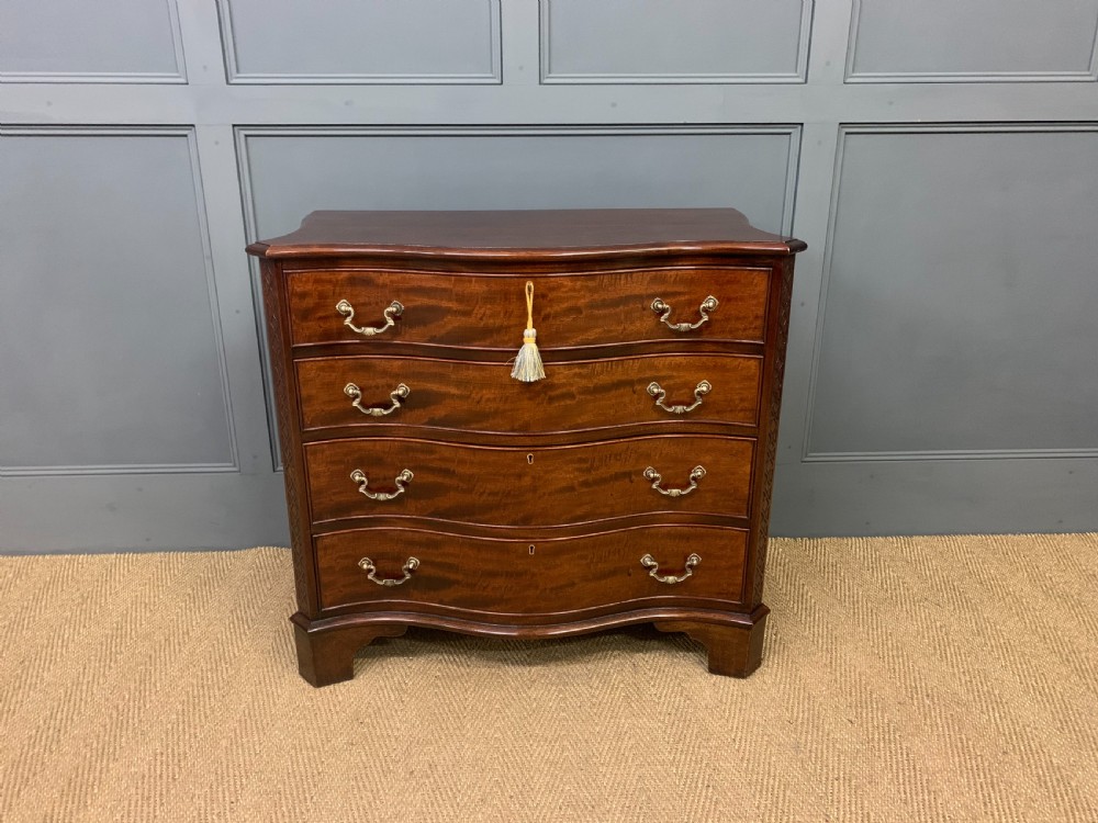 Chippendale Style Serpentine Mahogany Bachelors Chest of Drawers View VI