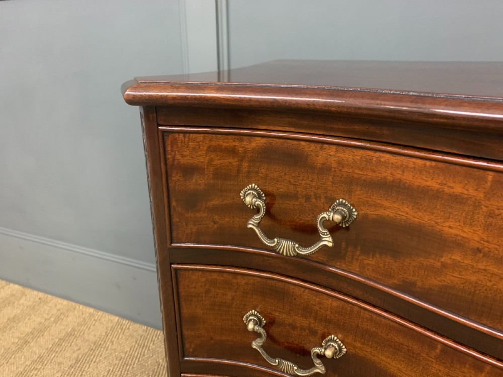 Chippendale Style Serpentine Mahogany Bachelors Chest of Drawers View VII