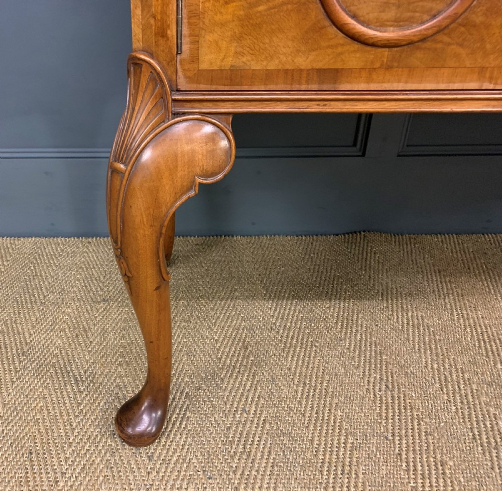 Burr Walnut Sideboard by Waring and Gillow View XII