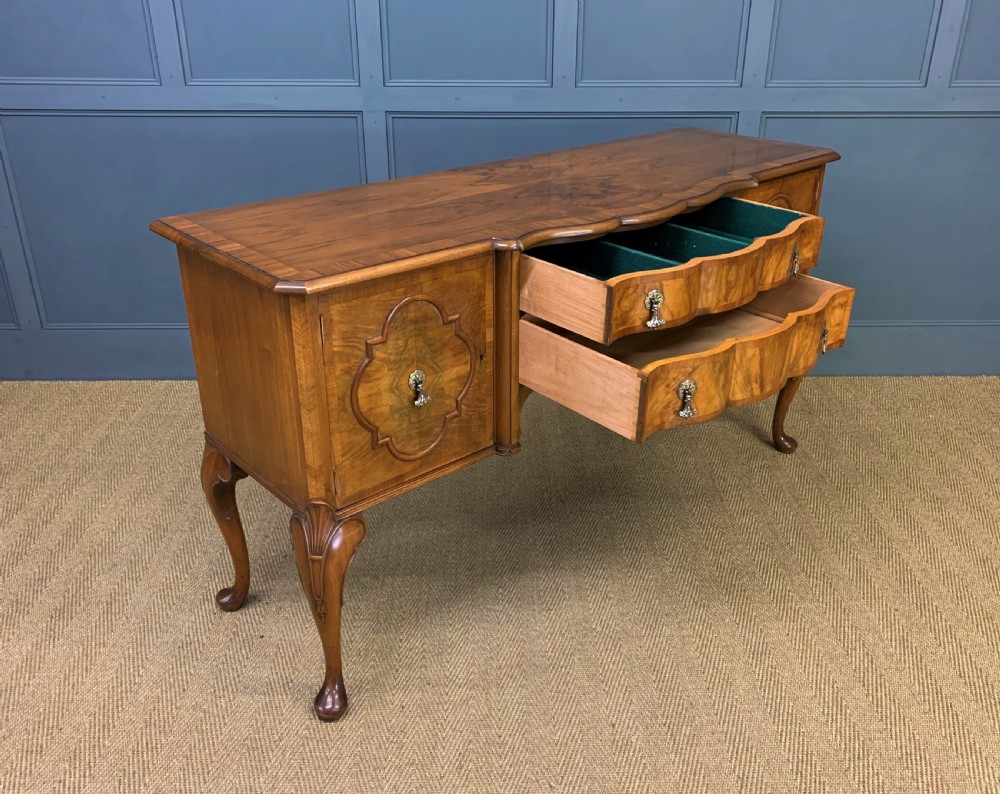 Burr Walnut Sideboard by Waring and Gillow View XVII