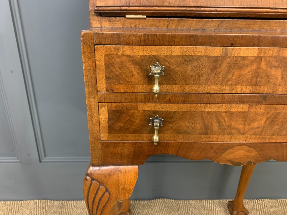 Queen Anne Style Burr Walnut Bureau View VIII