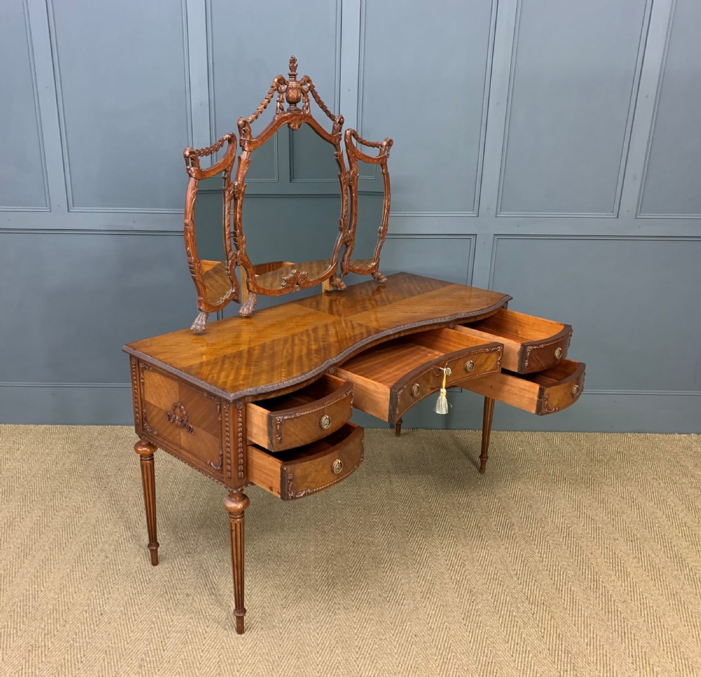 Ornate Mahogany Dressing Table View V