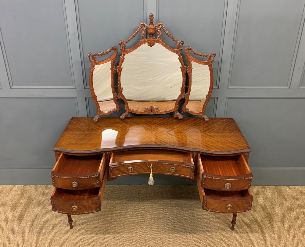 Ornate Mahogany Dressing Table View VII