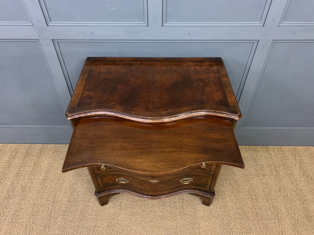 Burr Walnut Serpentine Fronted Bachelors Chest of Drawers View VII
