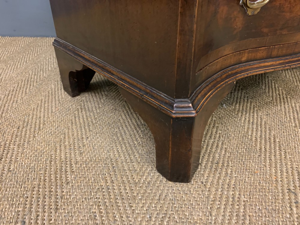 Burr Walnut Serpentine Fronted Bachelors Chest of Drawers View XII