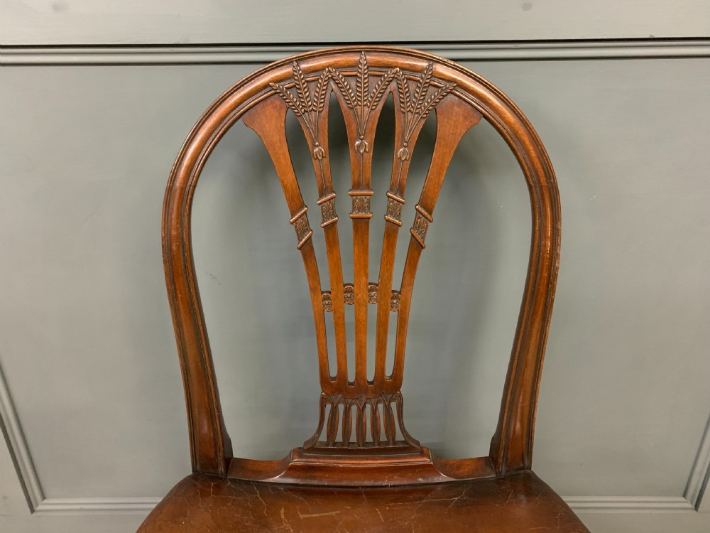 Set of 8 Hepplewhite Design Dining Chairs View IX