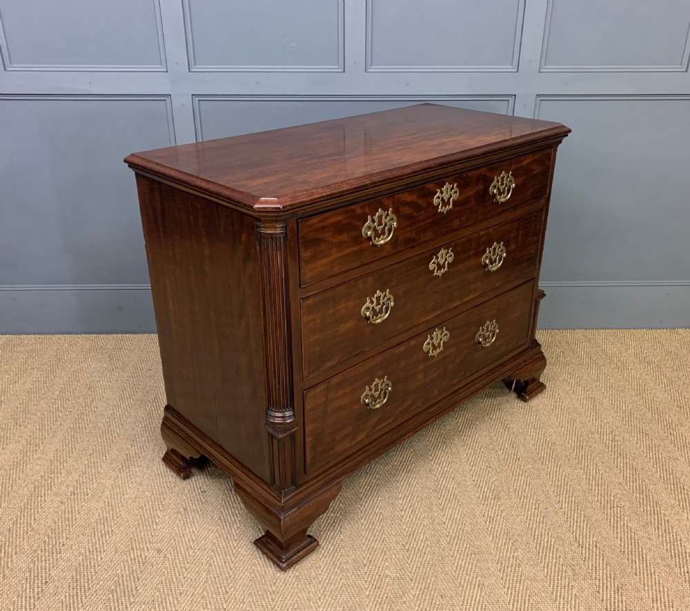 George III Mahogany Chest of Drawers View XI