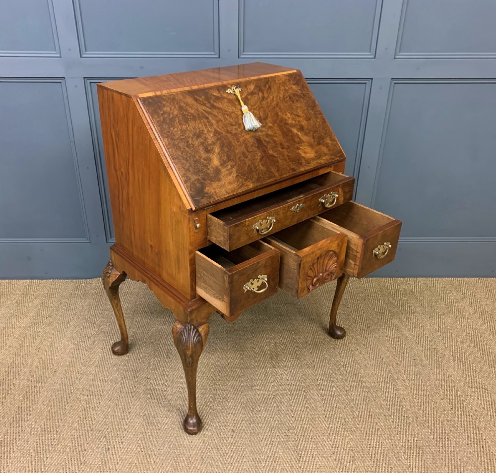 Queen Anne Style Burr Walnut Bureau View V