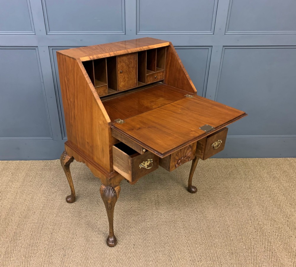 Queen Anne Style Burr Walnut Bureau View XV