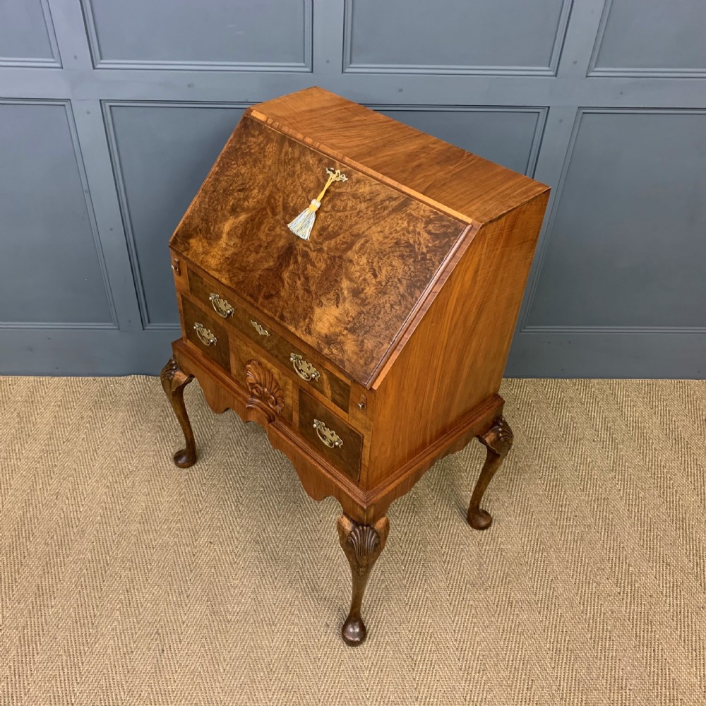 Queen Anne Style Burr Walnut Bureau View XVII