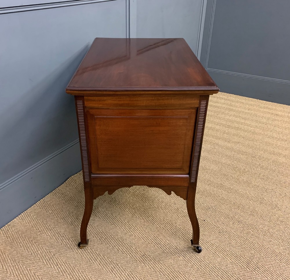 Pair of Mahogany Chests of Drawers View XIII