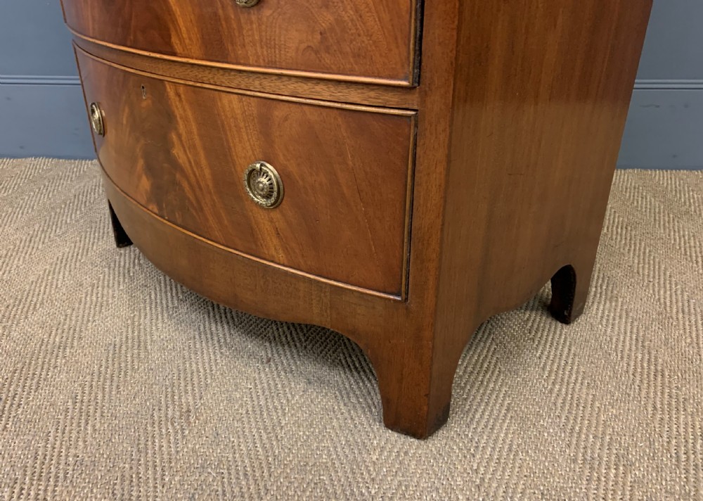 Flame Mahogany Bow Fronted Chest on Chest View XIII