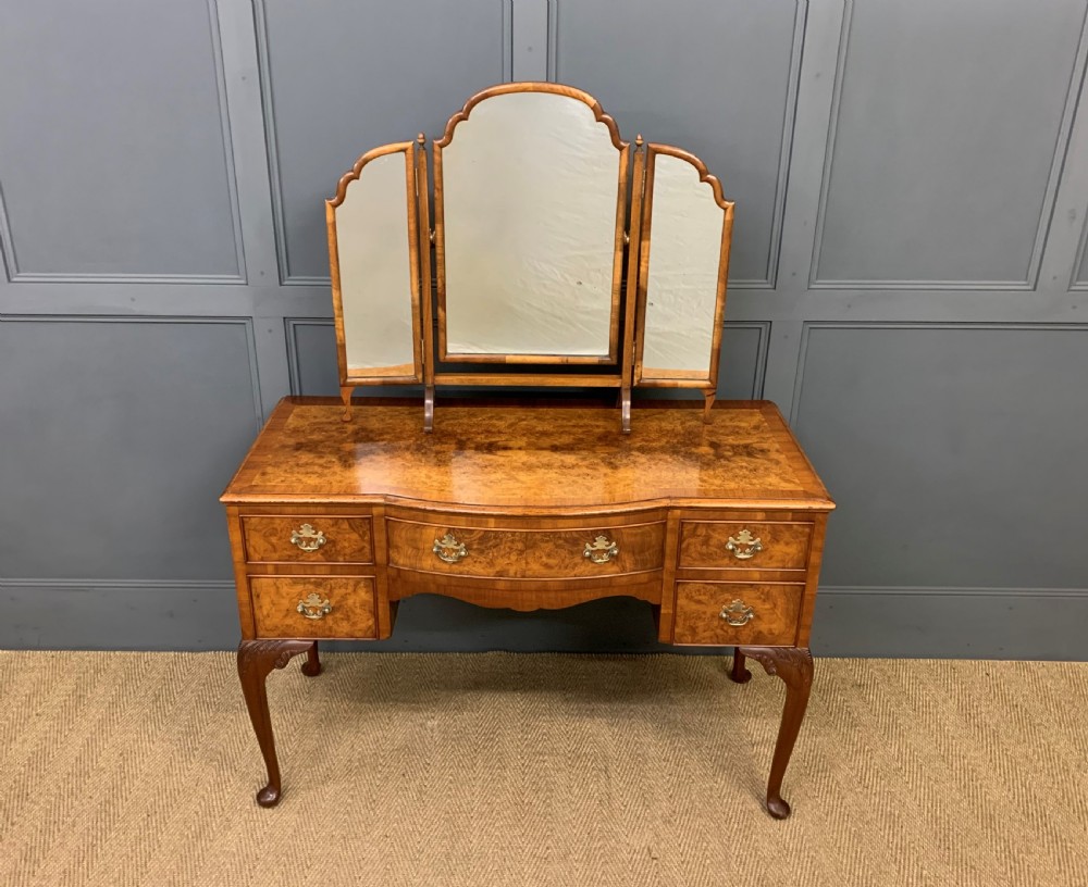 Queen Anne Style Burr Walnut Dressing Table