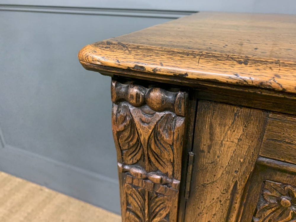 Ipswich Oak Sideboard View XI