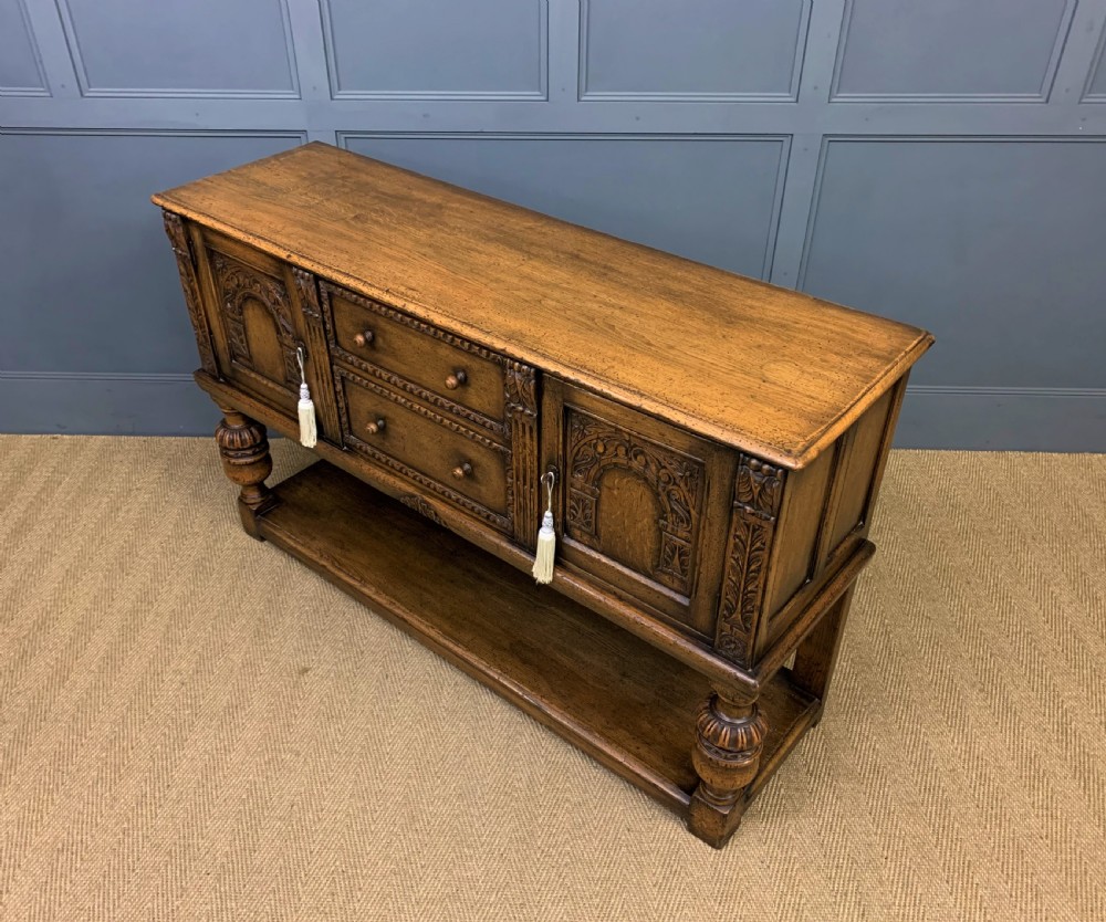 Ipswich Oak Sideboard View XVI